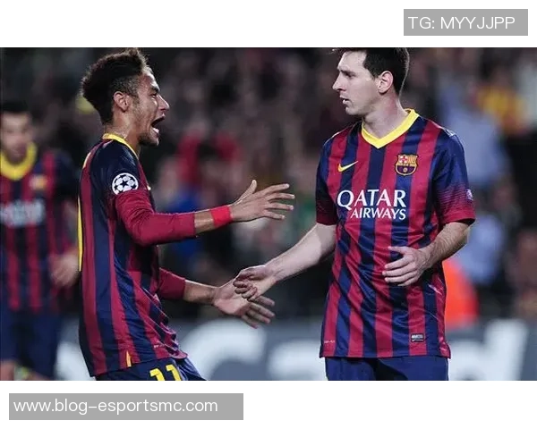 米兰传奇重聚卡卡与马尔蒂尼亲密合影引发球迷回忆 米兰传奇重聚卡卡与马尔蒂尼亲密合影引发球迷回忆